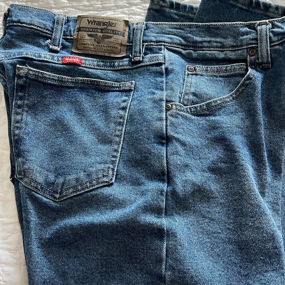 WRANGLER JEANS SIZE 34 X 32  99% COTTON 1% ELASTANE MACHINE WASH COLD DRY LOW - Picture 7 of 7